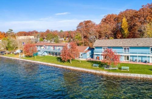 Mayfield Apartment | 2 Lakeside Apartment Units in One at Fife Lake Lodge