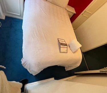 St. Johns Wood Apartment | 2 large bedroom apartment in central London