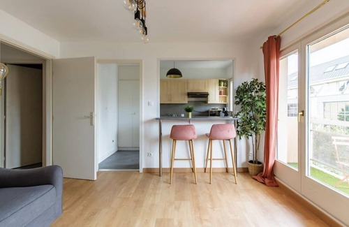 Neudorf Ouest Apartment | 2* - LE COSY - Apartment with Parking & Balcony