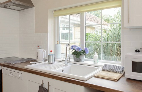 Radstock Cottage | 2 Luckington Stables-W8322