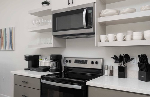 Harlingen House | 2 Luxury Homes w/ 2Pools |Walk to Hospital & Cafes