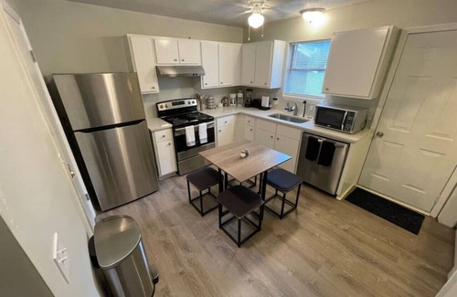 Commerce Apartment | ✨ 2 Luxury Townhomes: 4 King Beds, 2 Kitchens, 6 TV's, 2 Grills & 2 Firepits ✨