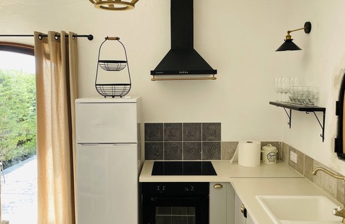 Roquefort-les-Pins House | 2 Maison Provence - Big garden - Salt water pool - 7 bedrooms, sleeps 15