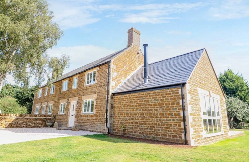 Hook Norton Cottage | 2 Manor Farm
