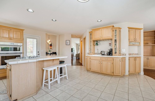 South Richland House | 2 Mi to Badger Mountain: Hot Tub Haven!