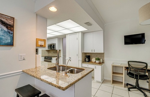 South Venice House | 2 Mi to Beach: Home w/Pool in Venice