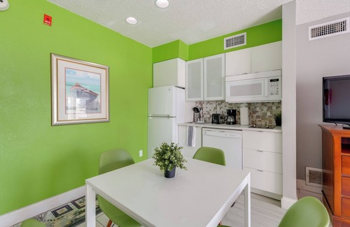 Florida Central Atlantic Coast Condo | 2 Mi to Disney & Old Town: Resort Condo w/Perks