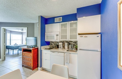 Florida Central Atlantic Coast Condo | 2 Mi to Disney: Resort Condo w/Pool Access