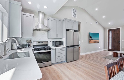 Hermosa Village House | 2 Mi to Disneyland: Home w/Furnished Patio!
