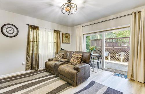 Monroe Apartment | 2 Mi to Downtown Monroe Quiet Apt with Patio