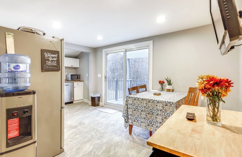 Foxboro House | 2 Mi to Gillette Stadium: Foxborough Retreat!