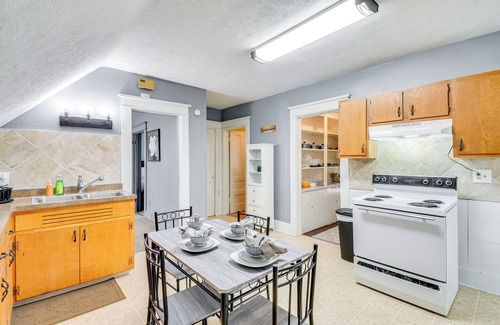 South Wedge Apartment | < 2 Mi to Hospitals & University: South Wedge Apt!