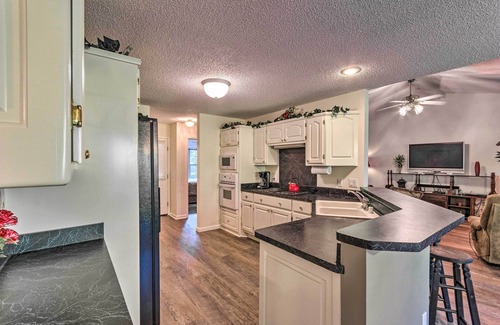 Hot Springs Village Apartment | < 2 Mi to Lake Coronado: Apt w/Grill!