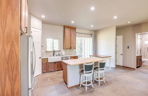 Bailey Creek House | 2 Mi to Lake Almanor: Home w/Golf Course Views!