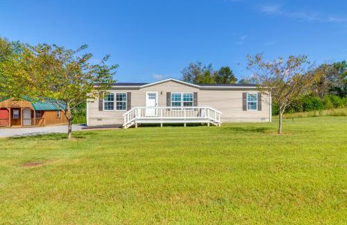 Jamestown House | 2 Mi to Lake Cumberland Family-Friendly Retreat!