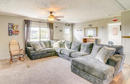 Jamestown House | 2 Mi to Lake Cumberland Family-Friendly Retreat!
