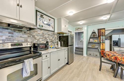 Hoodsport House | 2 Mi to Lake Cushman Access PNW Cabin Retreat!