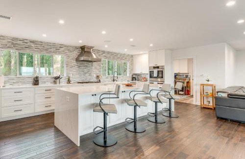 Poway House | 2 Mi to Lake Poway Mtn-View Escape with Patio!