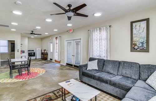 Newton Apartment | 2 Mi to Main St: Newton Guest House