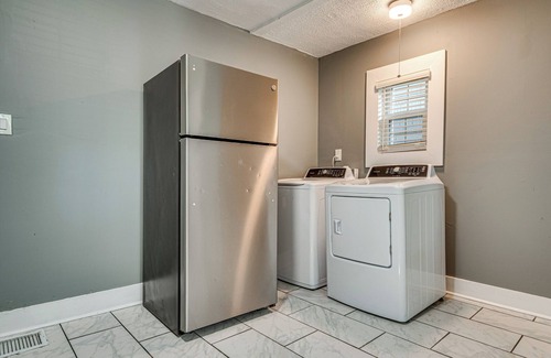 Near Eastside House | 2 Mi to Mass Ave: Convenient Townhome w/Yard!