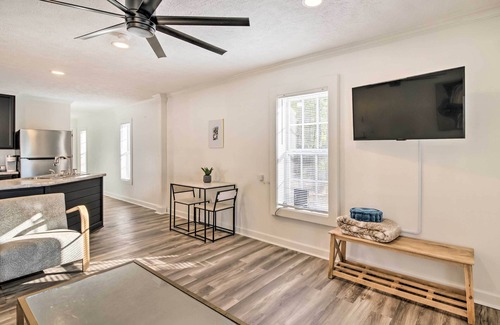 Starkville Cottage | 2 Mi to MSU: Chic Cottage Retreat w/Yard!