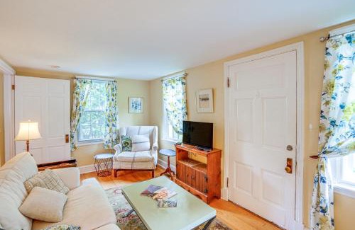 Stockbridge Apartment | 2 Mi to Norman Rockwell Museum Stockbridge Apt!
