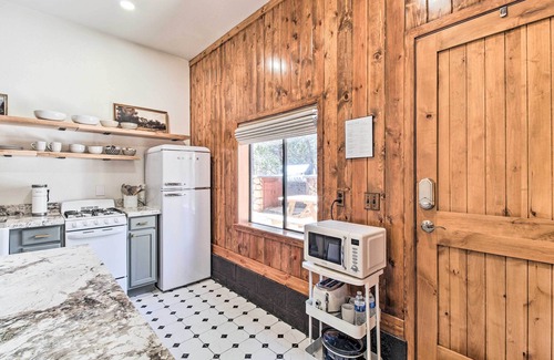 Pinetop-Lakeside Apartment | 2 Mi to Rainbow Lake: Serene 'Hidden Haven' Studio