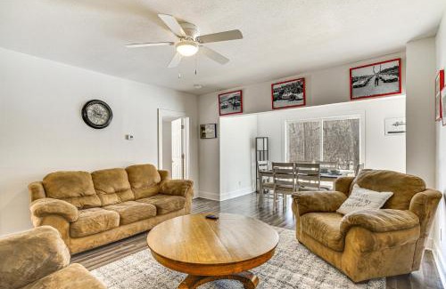 Elkhart Lake House | 2 Mi to Road America Pet-Friendly Duplex!