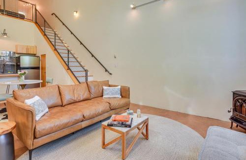 Santa Fe House | 2 Mi to Santa Fe Plaza Bright and Airy Townhome!