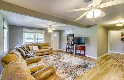 Donalsonville House | 2 Mi to Shops and Eats Family Home in Donalsonville