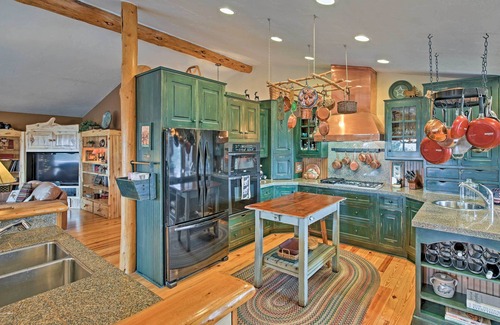 Innsbruck Val Moritz House | 2 Mi to Skiing: Mtn-View Home w/Deck in Granby!