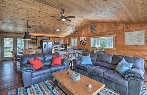 Saint Mary's Cabin | 2 Mi to St Mary’s Glacier: Modern Cabin w/Hot Tub