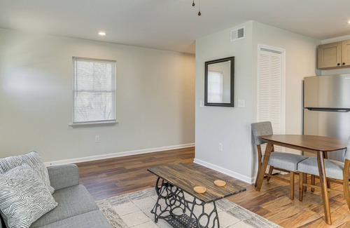 Schnitzelburg Apartment | 2 Mi to University of Louisville: Apt w/Fire Pit!