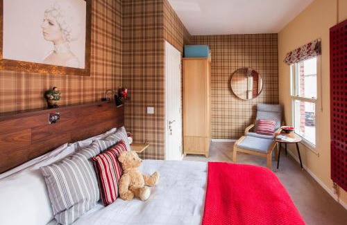 Dublin House | 2 Mikes Homestay