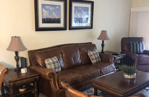 Indian Creek House | 2 miles from ROGER DEAN STADIUM the ST. LOUIS CARDINALS and MIAMI MARLINS