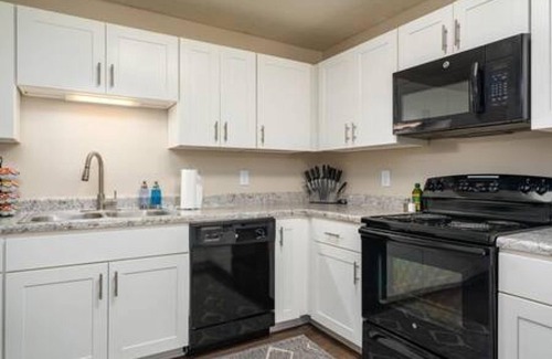 Hoover Apartment | 2 Miles to Hoover Met Finley Gym Dog Park