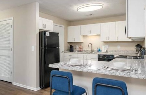 Hoover Apartment | 2 Miles to Hoover Met Finley Gym Dog Park