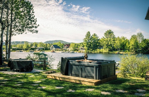 Saint Donat Ski Chalet | 2 min from Ski Garceau, waterfront cottage ideal for vacations