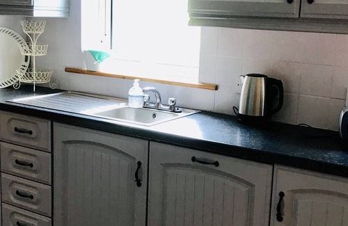 Donegal House | 2 min's to beautiful beach, amazing home for 8 peeps huge garden. Suits families