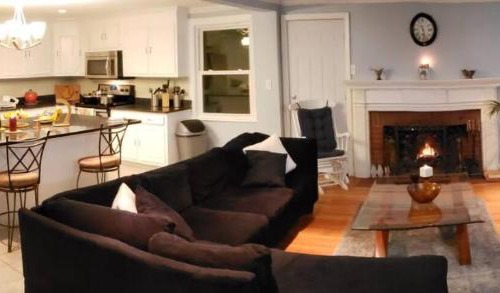 Needham House | #2 MINIMALISTIC ROOM NEAR I95-I90-ROUTE 9