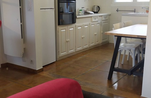 Avon House | 2 mins from the Château park gite Casableau Kidsfriendly family climber animaln