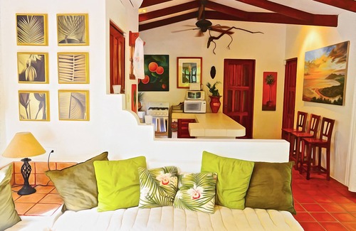 Palm Beach Estates House | 2 MINUTE WALK TO BEACH - Private Pool, Patio & Garden HIDDEN GEM Charming Casita