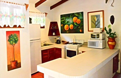 Palm Beach Estates House | 2 MINUTE WALK TO BEACH - Private Pool, Patio & Garden HIDDEN GEM Charming Casita