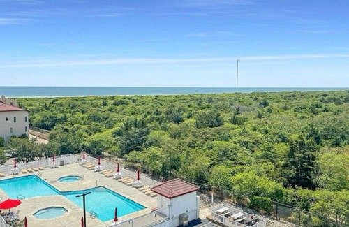 Wildwood Crest Condo | 2 Minute Walk To Diamond Beach! Charming 2 BR condowith wonderful ocean views!