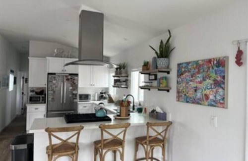 Leucadia House | 2 Minute Walk walk to beach