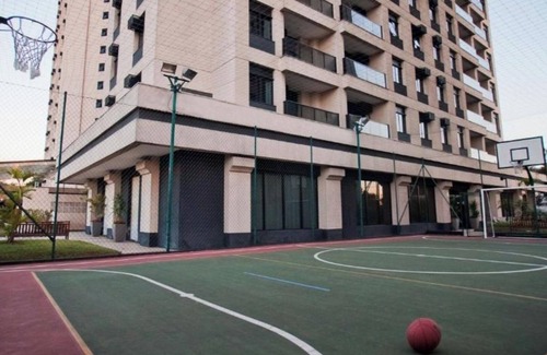 Vila Congonhas Apartment | 2 minutes from Congonhas Airport. Comfortable room with lots of infrastructure.