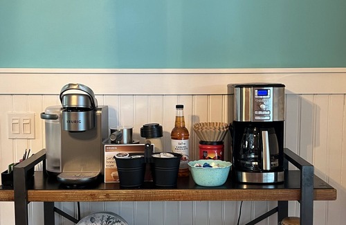 Port St. Joe Cottage | 2-night min for scallop season! Steps to the pool and short drive to the beach!