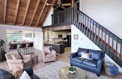 Springwater House | 2 NIGHT STAYS AVAILABLE now! 4 Day Summer Getaway, book today!