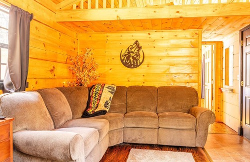 Hendersonville Cabin | {2 of 4} Cozy Cabins next to Dupont State Park! Pet Friendly!