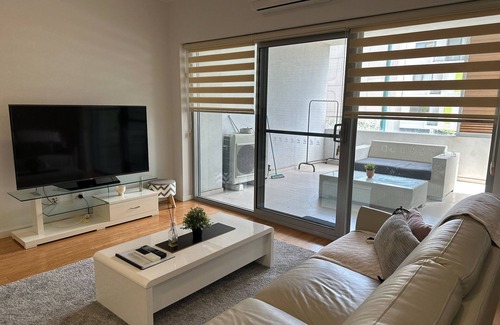 Rivervale Apartment | 2 On Trend Condo near Crown 1BR